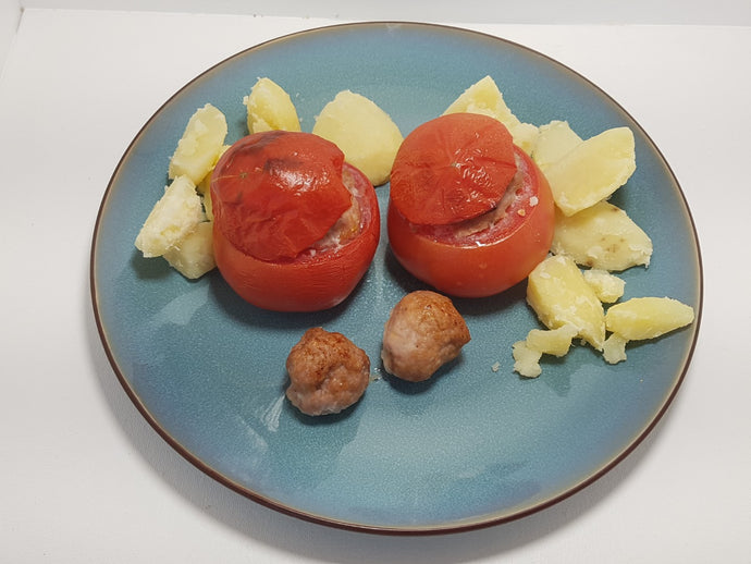 Tomaat farci met gekookte aardappel